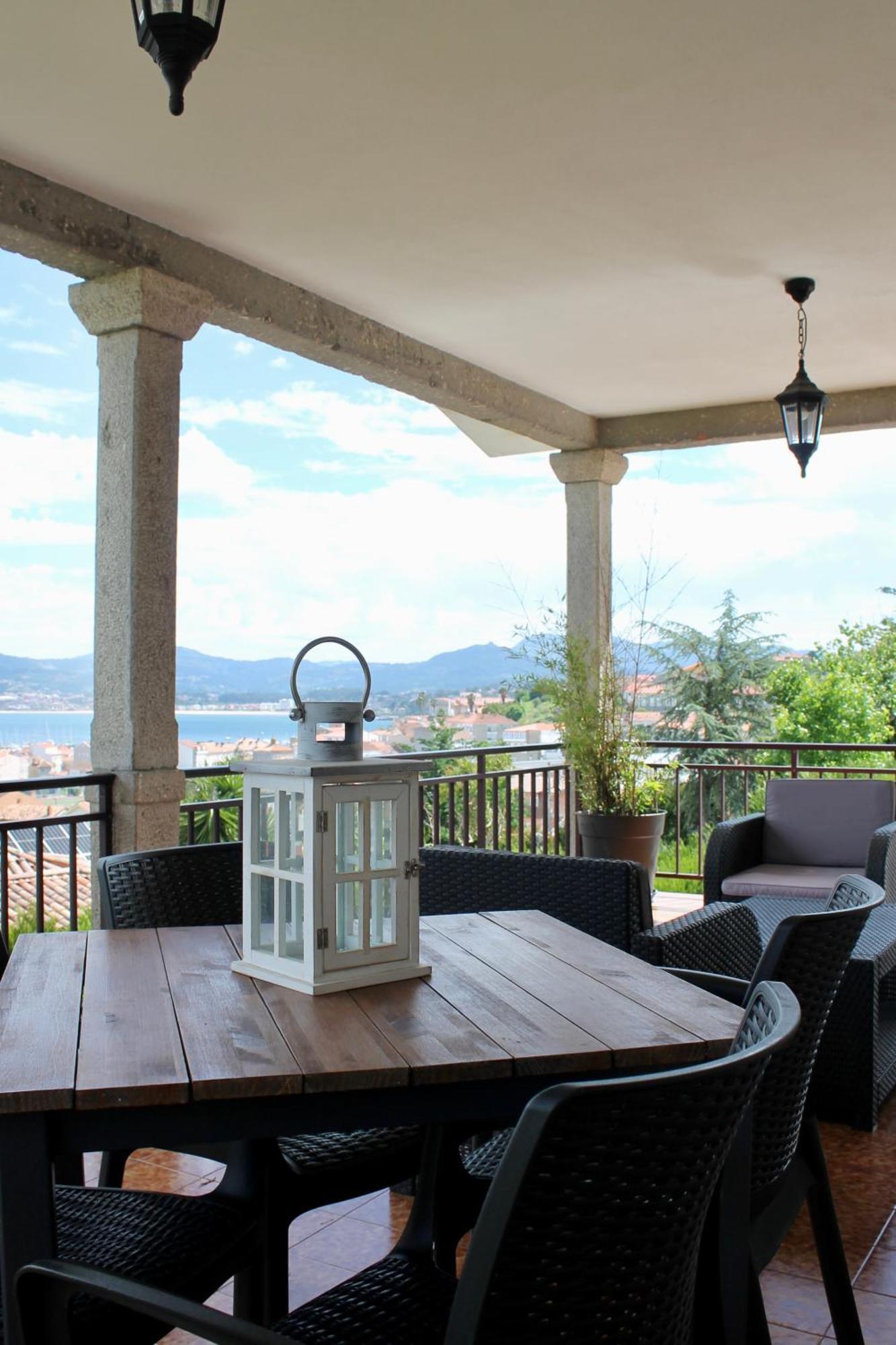 Privada - * Baiona